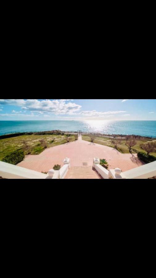 Grand Studio Bord De Mer Plus Piscine Sete Bagian luar foto