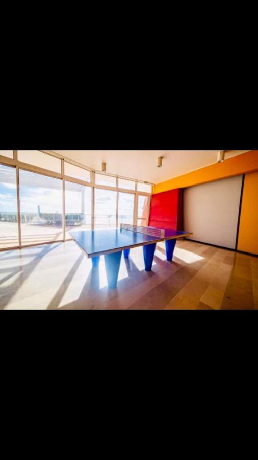 Grand Studio Bord De Mer Plus Piscine Sete Bagian luar foto